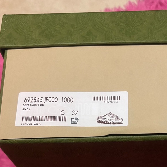 Gucci Interlocking G Logo Black Platform Slides - Picture 8 of 9